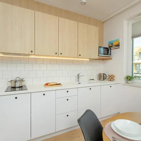 Апартаменты Nowy Swiat Stylish, Seaside With Balcony & Parking By Renters