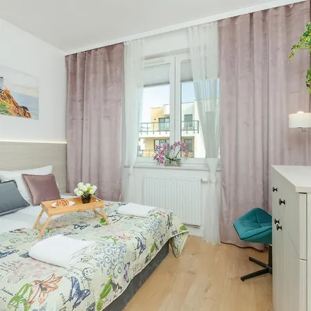 Nowy Swiat Stylish, Seaside With Balcony & Parking By Renters Пуцк