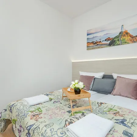 Nowy Swiat Stylish, Seaside With Balcony & Parking By Renters Apartman Puck